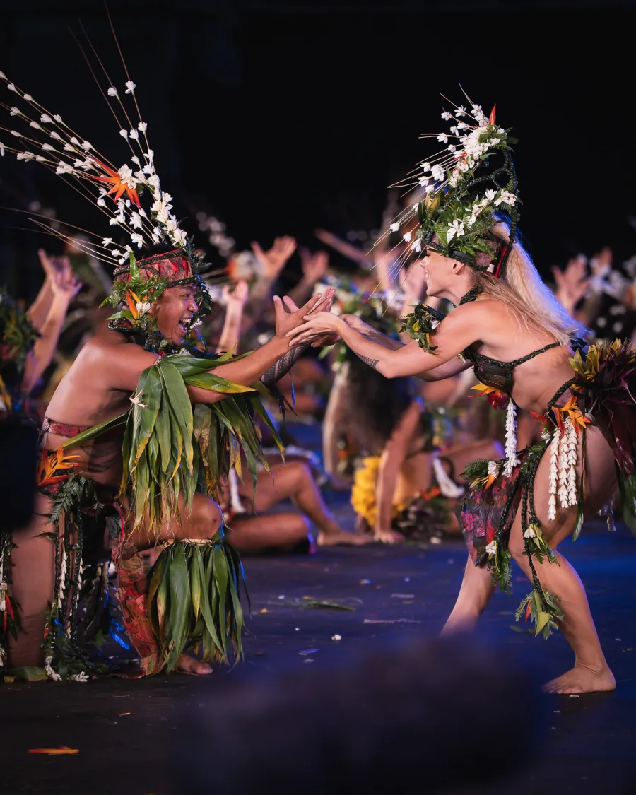 Manohiva — lumières de scène